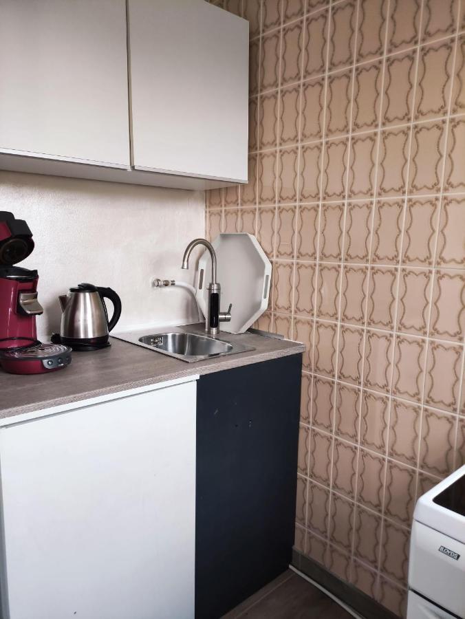 Ferienwohnung-Im-Karolinenkoog-Erholung-Zwischen-Feld-Und-Deich Bagian luar foto