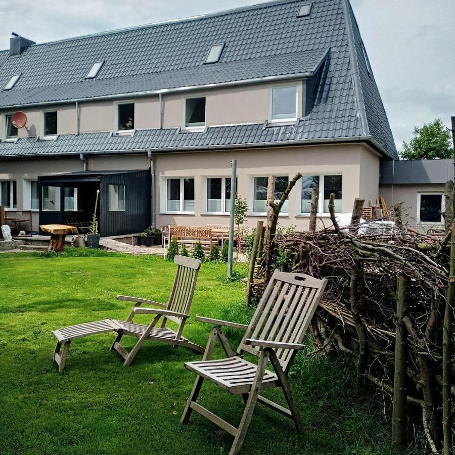 Ferienwohnung-Im-Karolinenkoog-Erholung-Zwischen-Feld-Und-Deich Bagian luar foto